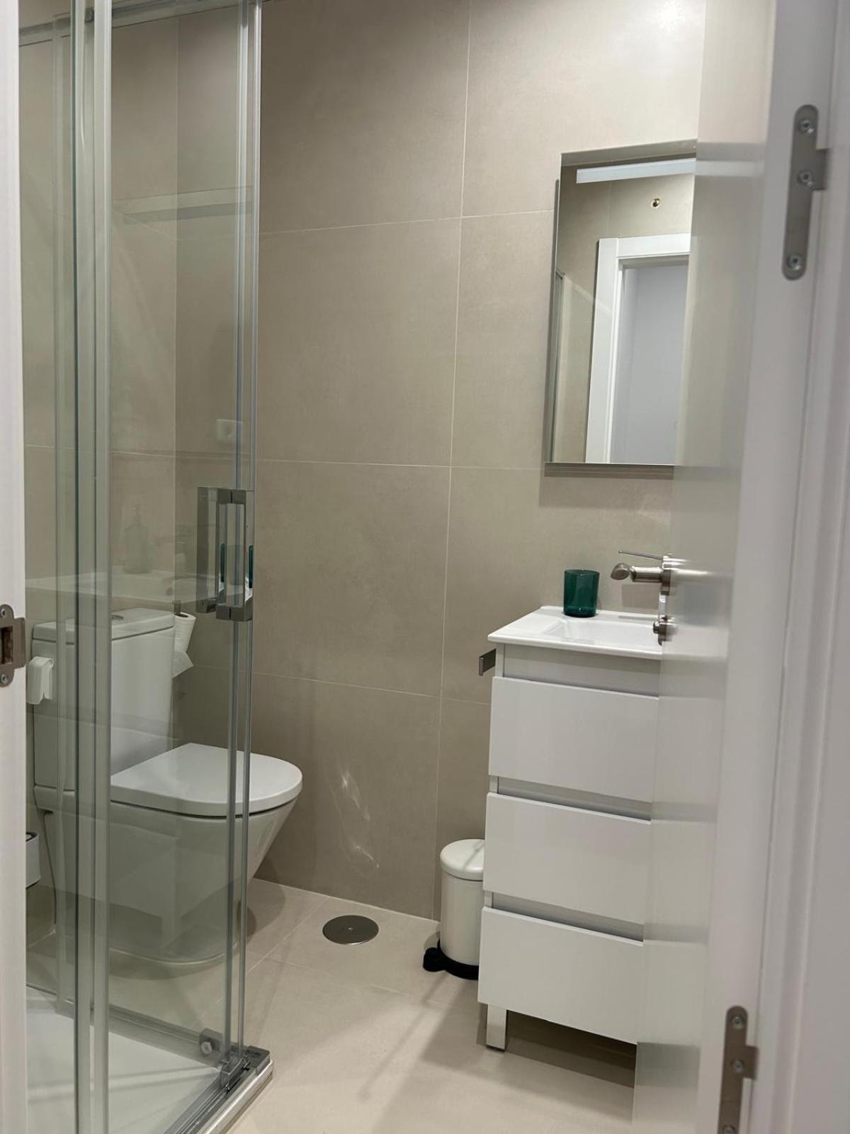 Apartamentos Gravina Мадрид Екстер'єр фото