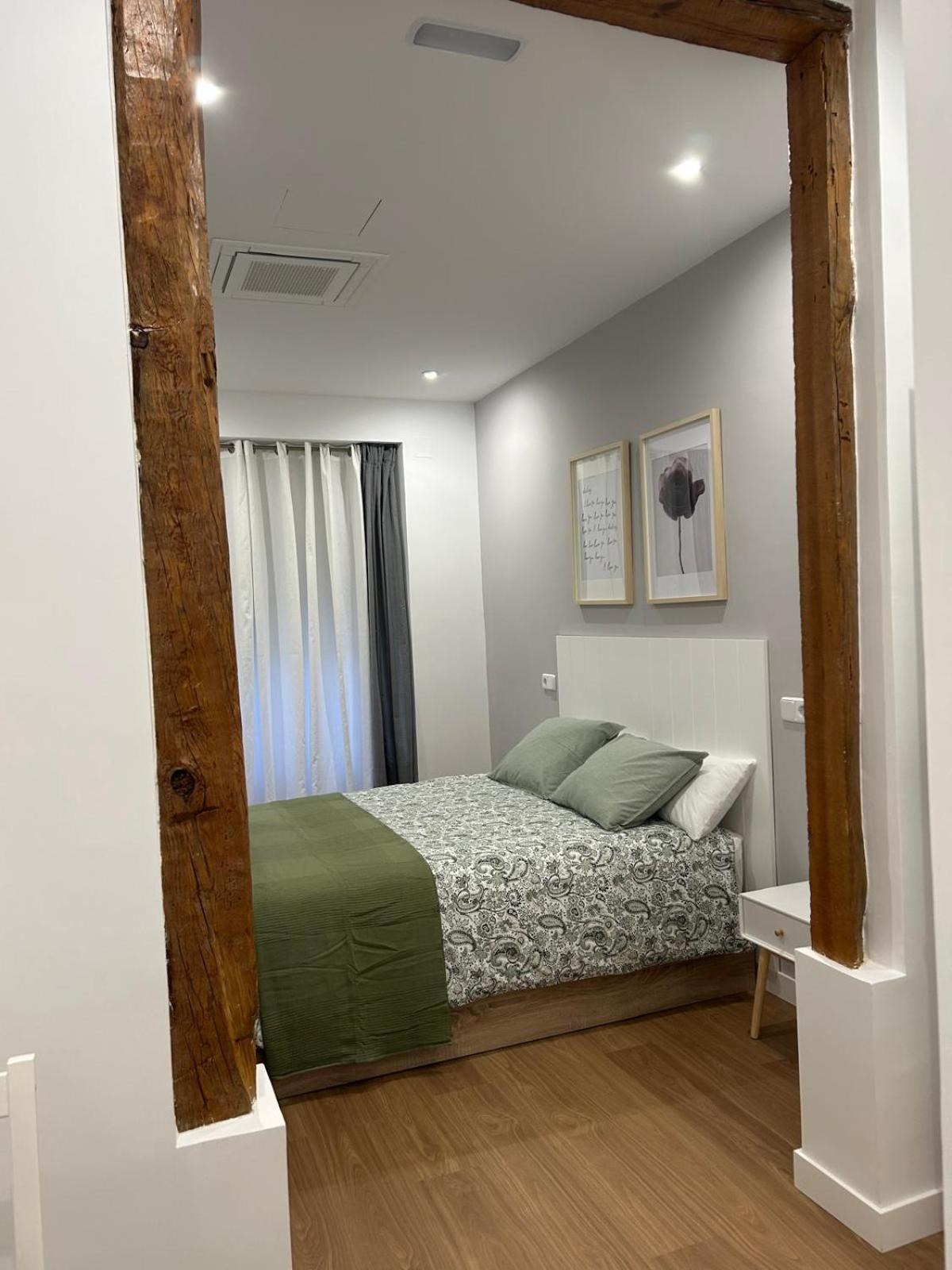Apartamentos Gravina Мадрид Екстер'єр фото