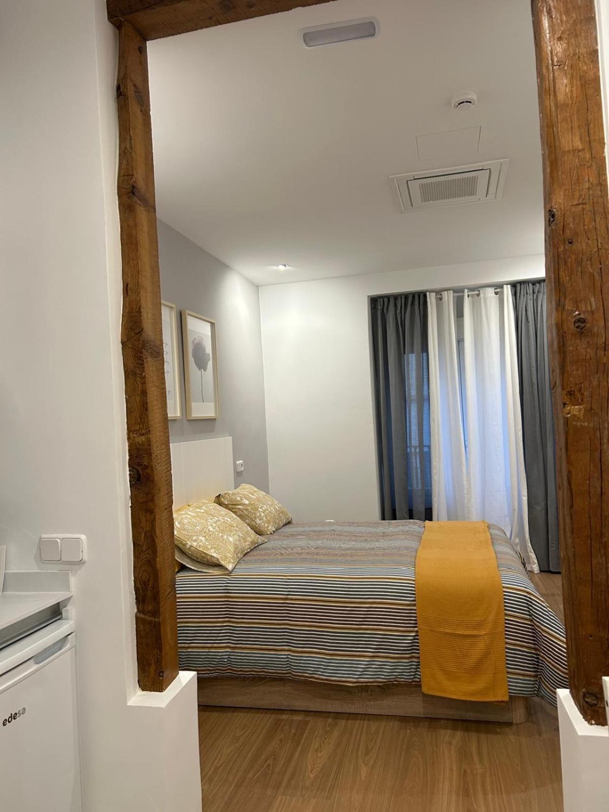 Apartamentos Gravina Мадрид Екстер'єр фото